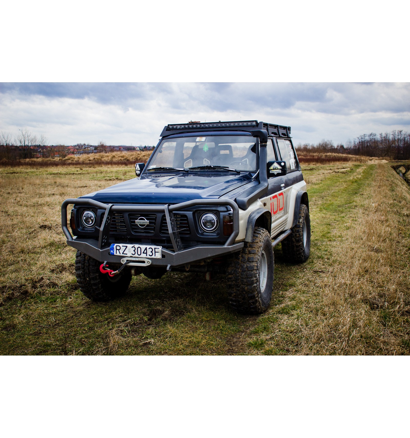 STREŠNÝ NOSIČ (ZÁHRADKA) NISSAN PATROL Y60