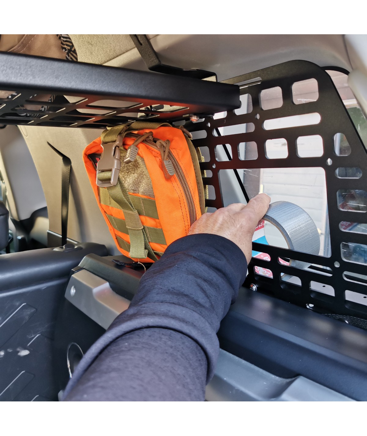 Molle panel TOYOTA FJ cruiser (kufrové okná)