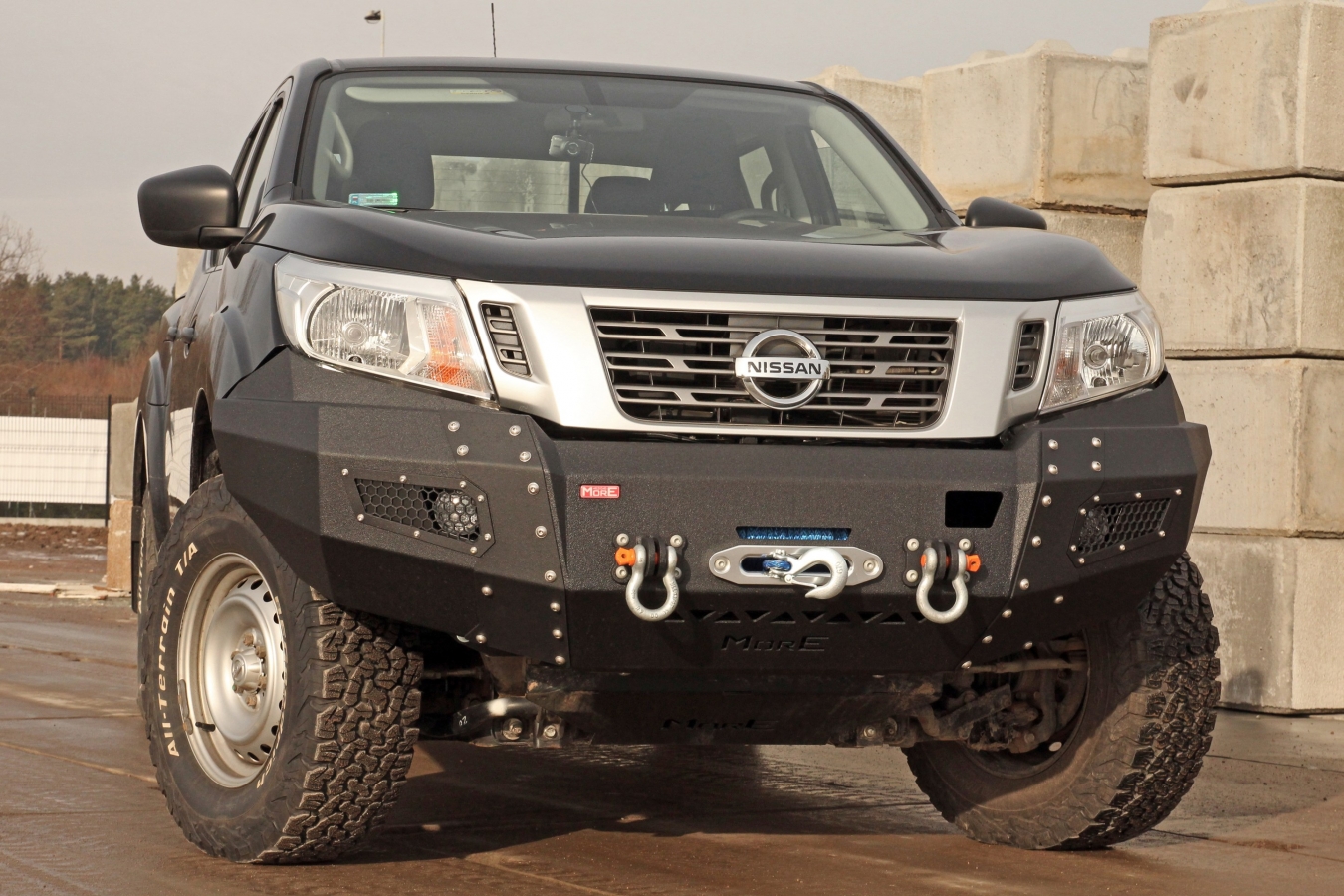 Pevnostný nárazník NISSAN Navara D23 NP300 predný