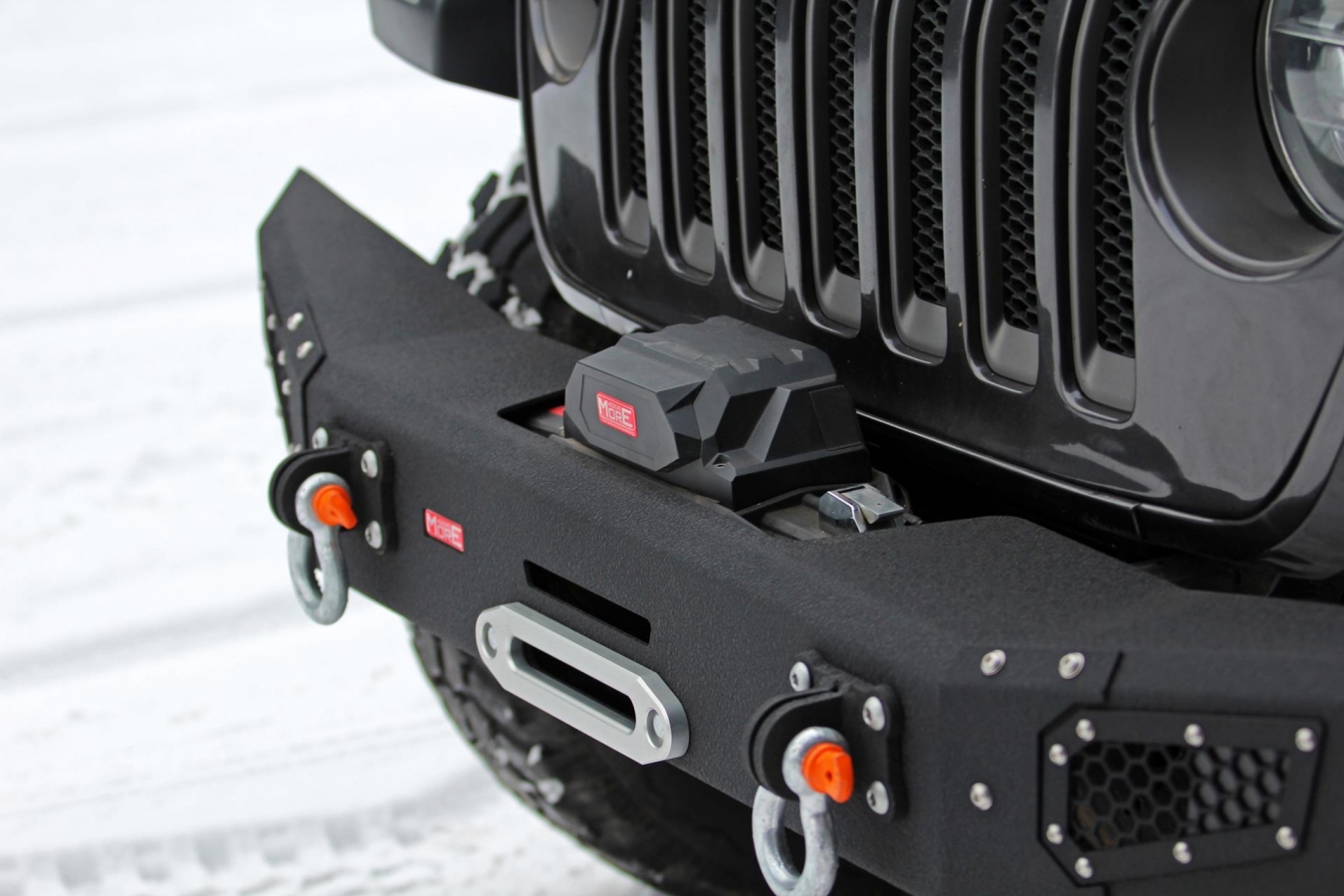 Pevnostný nárazník JEEP Wrangler JL predný
