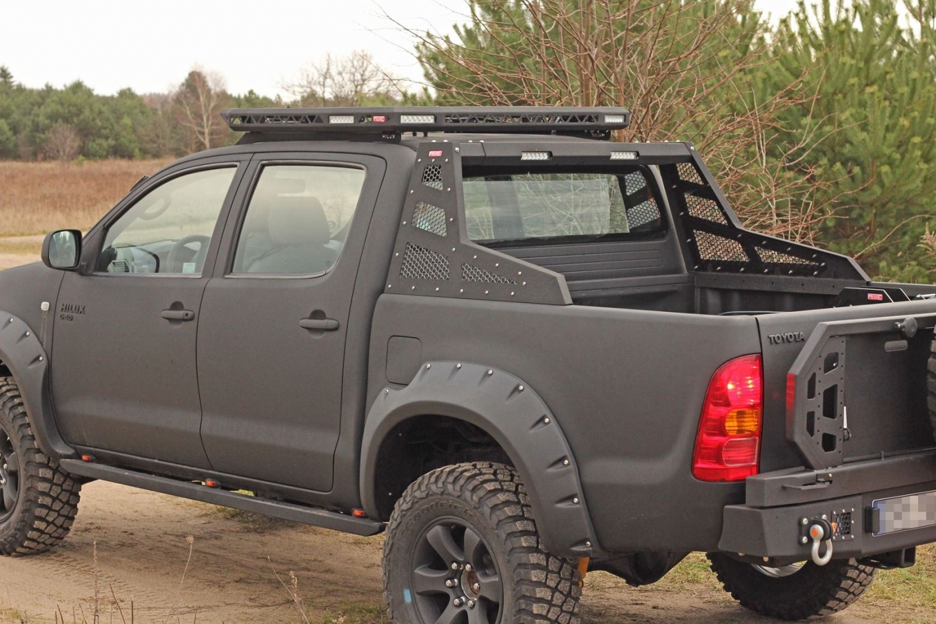 STREŠNÝ NOSIČ Toyota Hilux VIGO PLATFORMA (ZÁHRADKA)