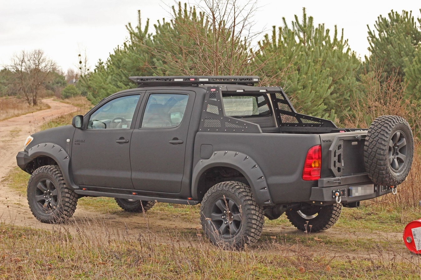 STREŠNÝ NOSIČ Toyota Hilux VIGO PLATFORMA (ZÁHRADKA)