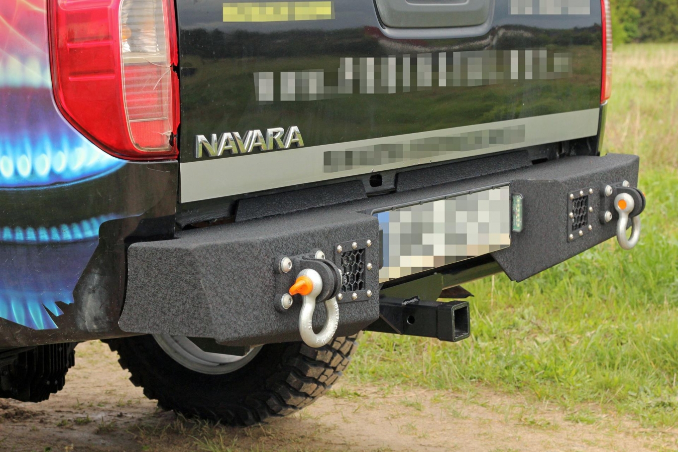 Pevnostný nárazník NISSAN Navara D40 05-15 zadný