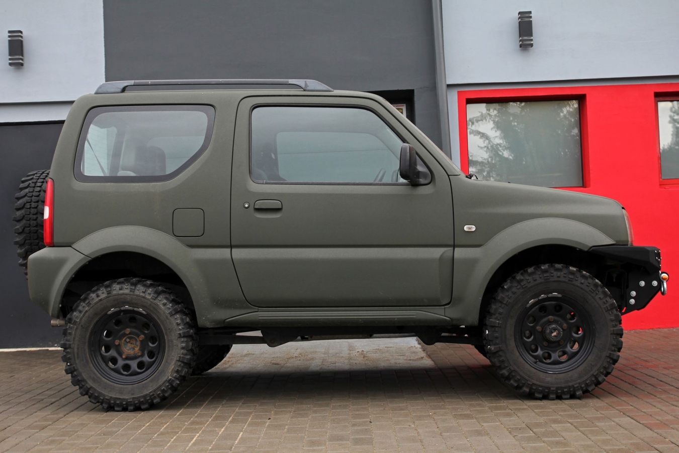 Pevnostný nárazník Suzuki Jimny 1998-2018 predný