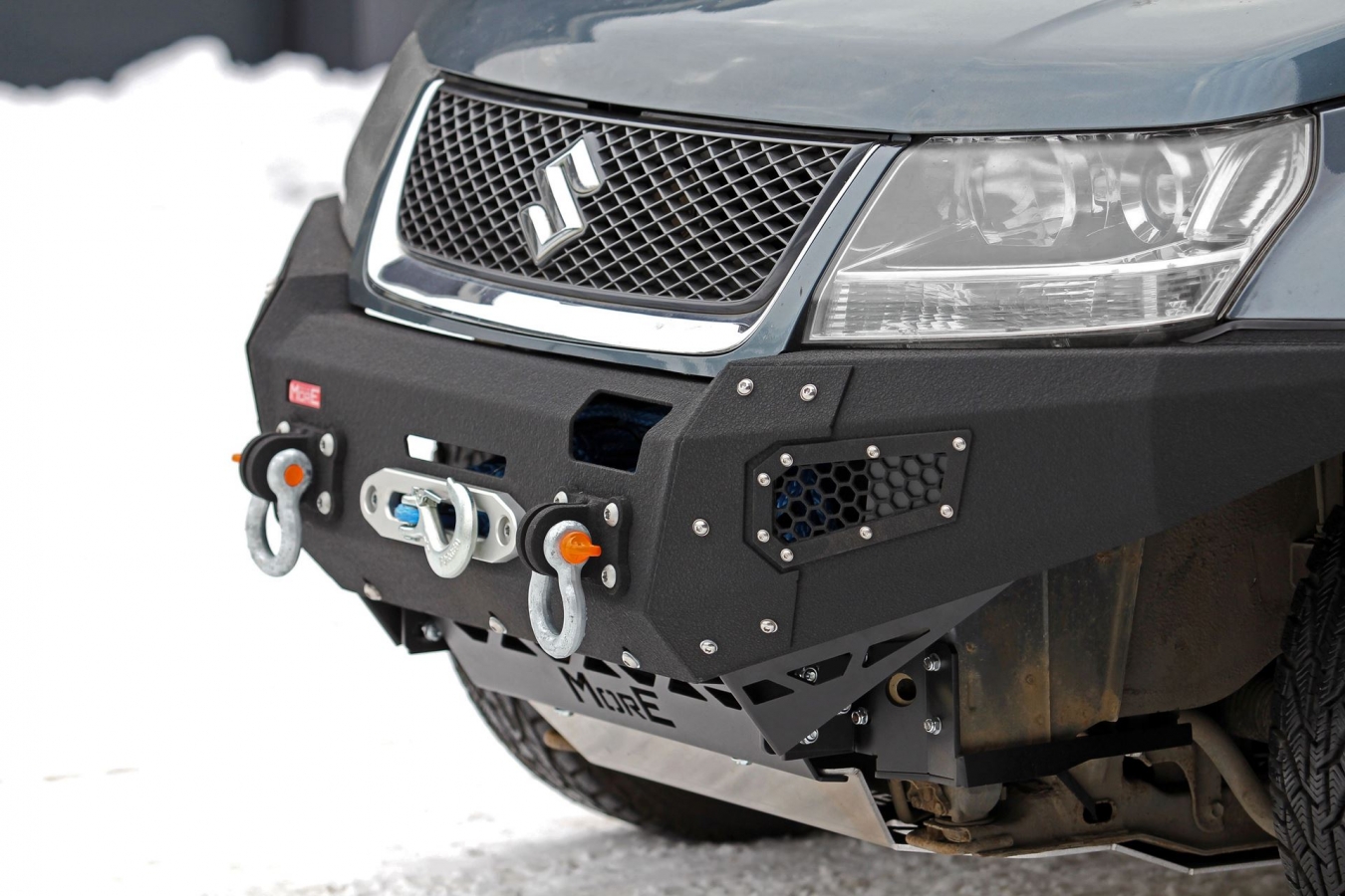 Pevnostný nárazník SUZUKI Grand Vitara 2 predný