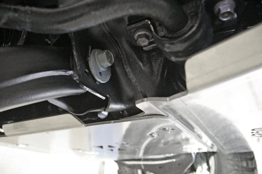 Sada hliníkových krytov podvozku – Toyota Land Cruiser 250