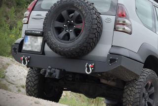 Pevnostný nárazník TOYOTA LAND CRUISER 120/125 zadný